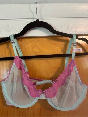 Victoria’s Secret Sheer Mint and Pink Lace Underwire Bra NWT